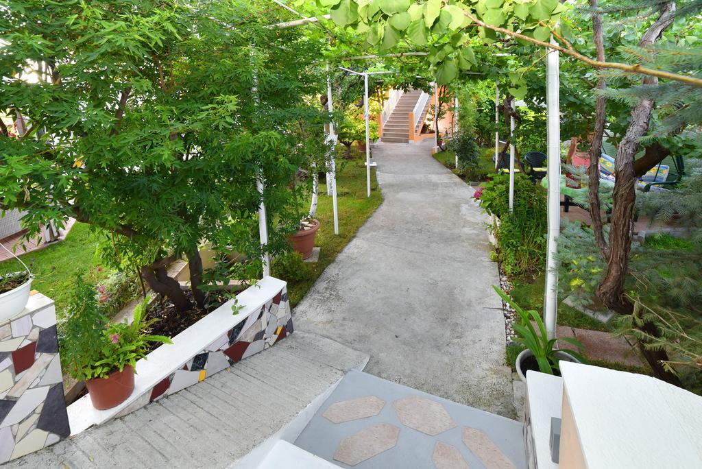 Apartment Enjoy You Split Exterior photo